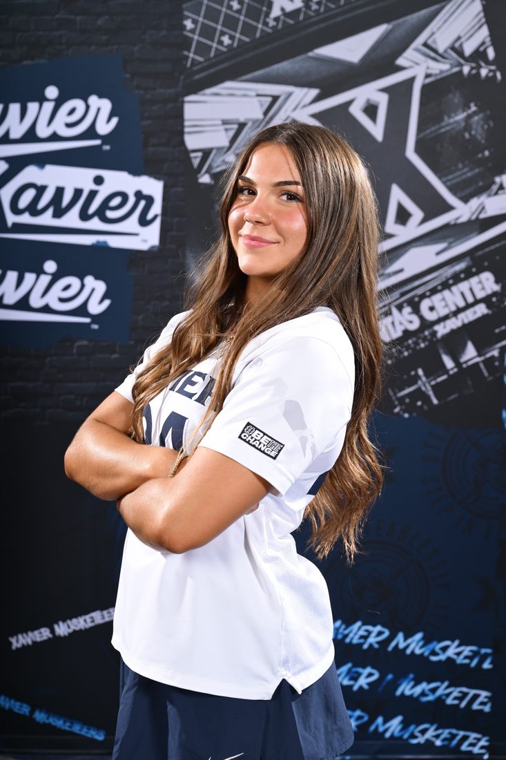 Portrait of Coach Grace Galanis